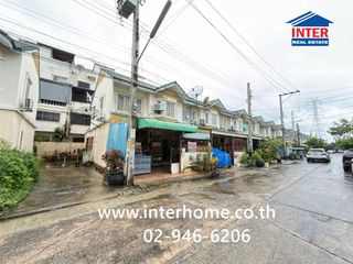 Casa adosada en venta de 3 habitaciones en Bang Khun Thian, Bangkok