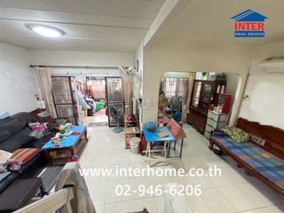 Casa adosada en venta de 3 habitaciones en Bang Khun Thian, Bangkok