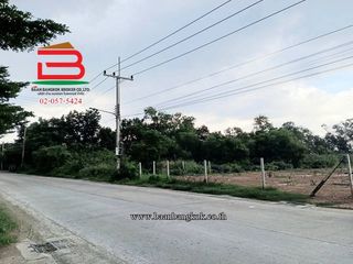 Terreno en alquiler y en venta en Khlong Luang, Pathum Thani