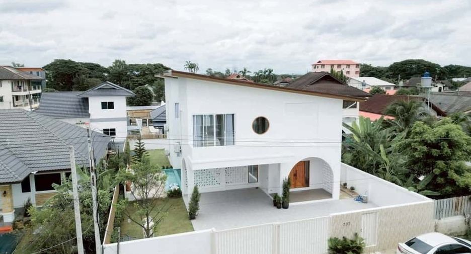 For rent and for sale 4 bedrooms house in Saraphi, Chiang Mai