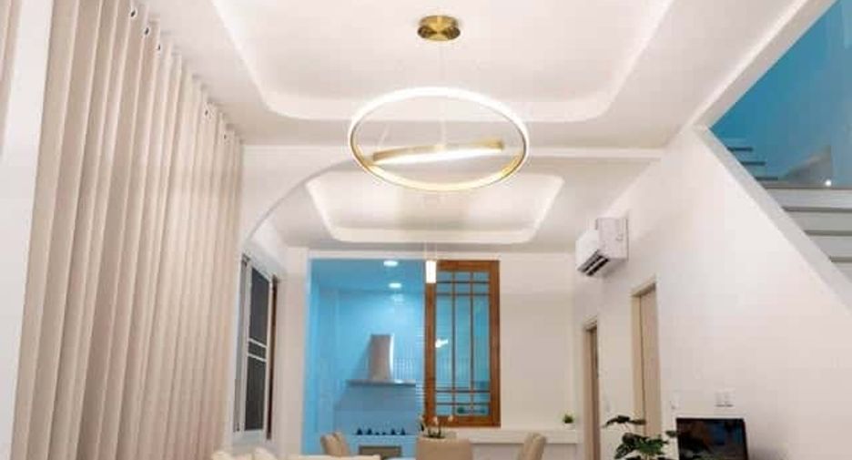 For rent and for sale 4 bedrooms house in Saraphi, Chiang Mai