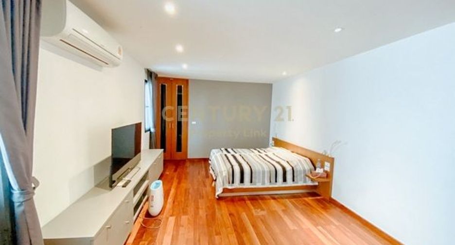 Haus zur Miete mit 3 Zimmer in Phaya Thai, Bangkok