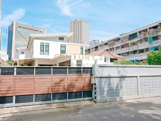 Haus zur Miete mit 3 Zimmer in Phaya Thai, Bangkok