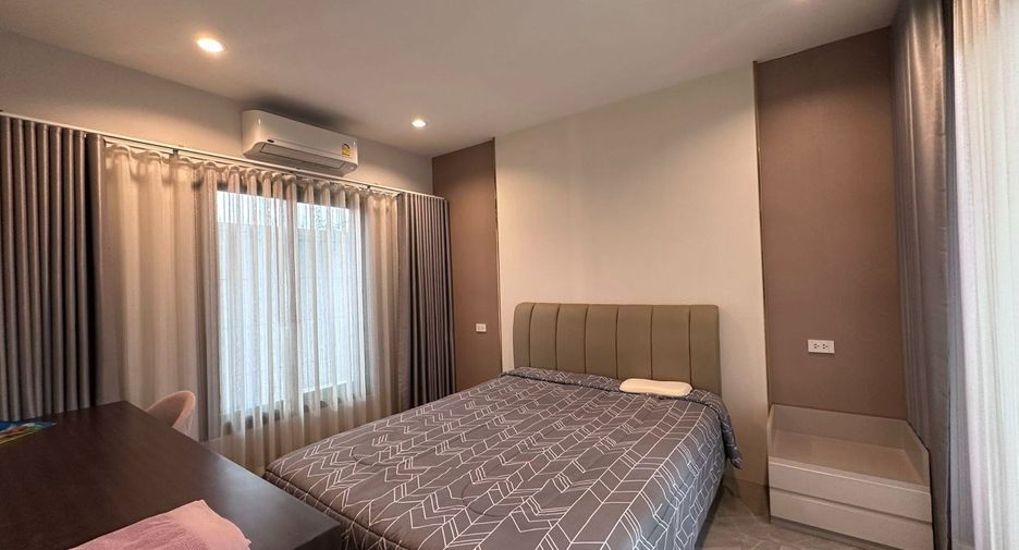 For sale 4 bedrooms house in Bang Lamung, Chonburi