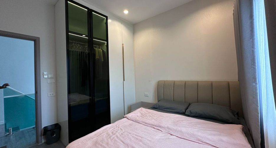 For sale 4 bedrooms house in Bang Lamung, Chonburi