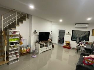 For sale 2 bedrooms townhouse in Krathum Baen, Samut Sakhon
