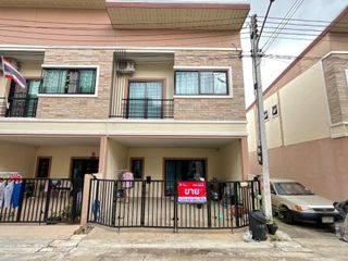 出售 2 卧室 联排别墅 在 Krathum Baen, Samut Sakhon
