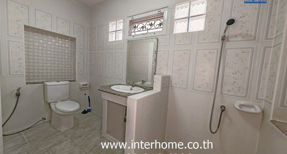 À vendre 3 chambres maison à Phutthamonthon, Nakhon Pathom