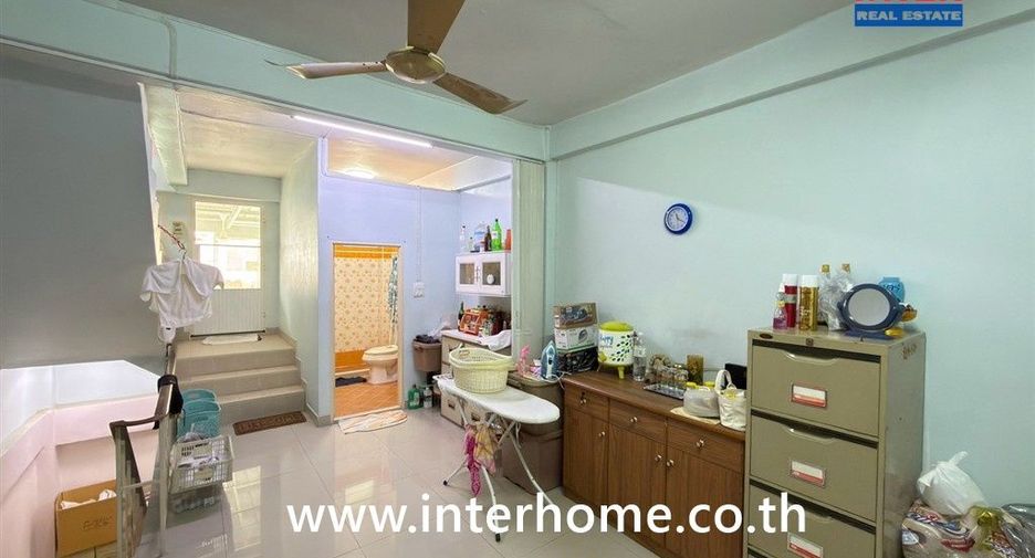À vendre 3 chambres local commercial à Mueang Samut Sakhon, Samut Sakhon