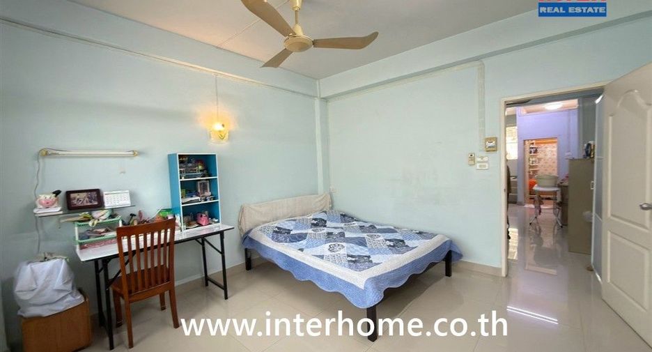 À vendre 3 chambres local commercial à Mueang Samut Sakhon, Samut Sakhon