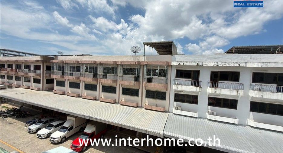 À vendre 3 chambres local commercial à Mueang Samut Sakhon, Samut Sakhon