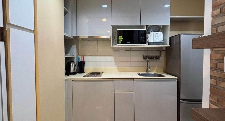 À louer 1 chambre condo à Phra Khanong, Bangkok