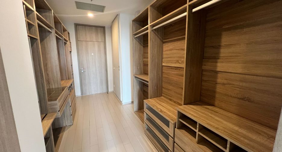 Аренда и продажа 2 спальни кондо в Патхум Щан, Бангкок