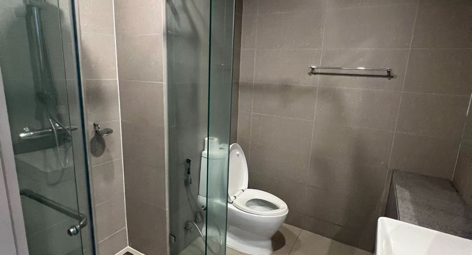 Аренда и продажа 2 спальни кондо в Патхум Щан, Бангкок