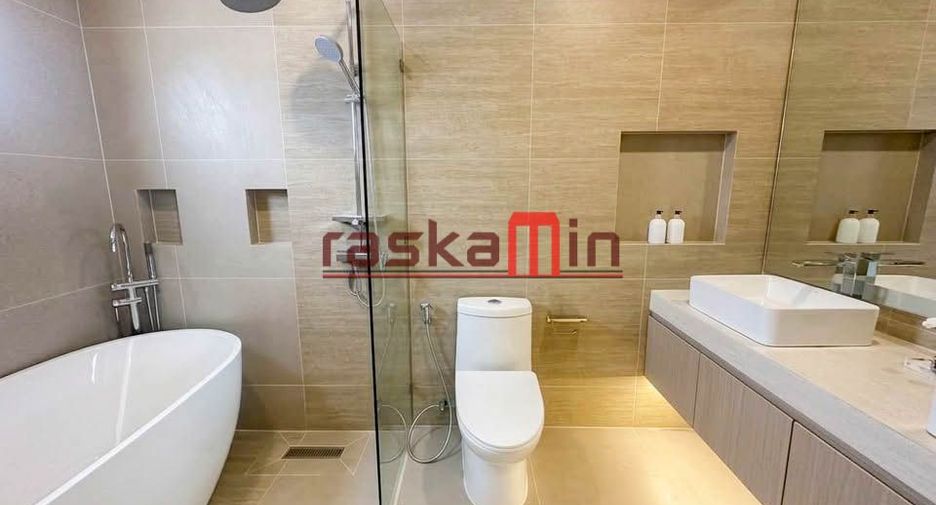For sale 4 bedrooms villa in Bang Lamung, Chonburi