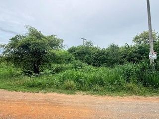 出售 土地 在 Tha Yang, Phetchaburi