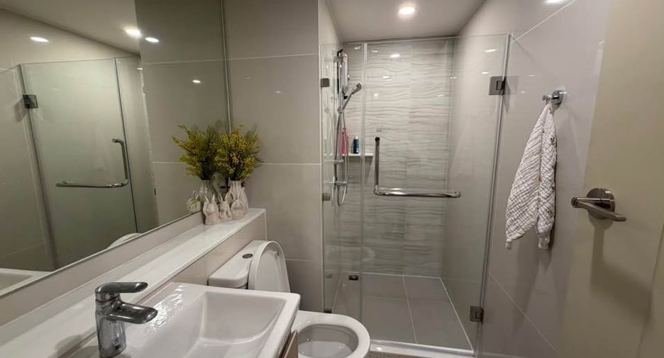 Condo en alquiler de 2 habitaciones en Khlong Toei, Bangkok