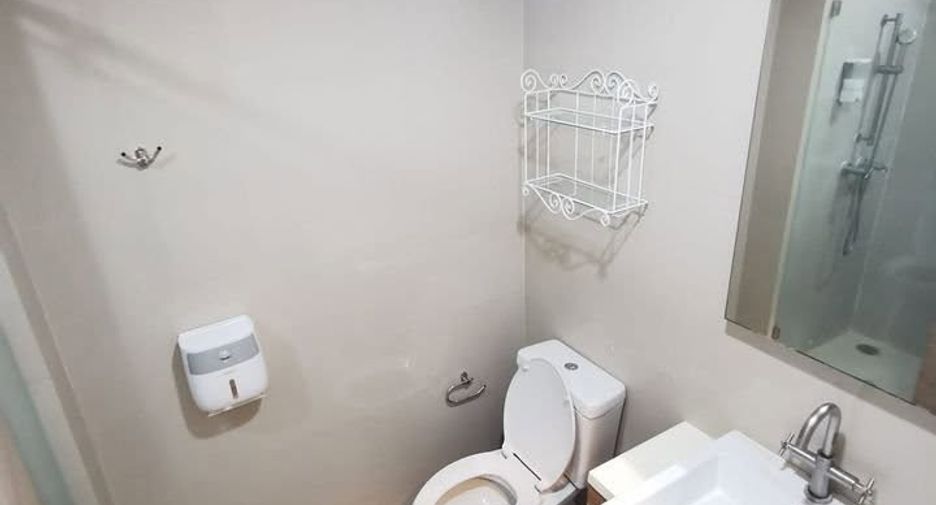 Wohnung zur Miete mit 1 Zimmer in Khlong San, Bangkok