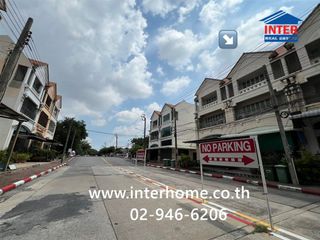 Gewerbefläche zum Kauf mit 3 Zimmer in Mueang Samut Prakan, Samut Prakan