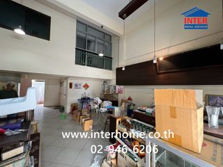 Gewerbefläche zum Kauf mit 3 Zimmer in Mueang Samut Prakan, Samut Prakan