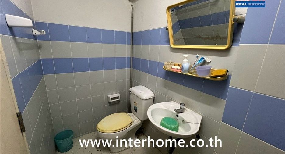 Gewerbefläche zum Kauf mit 3 Zimmer in Mueang Samut Prakan, Samut Prakan