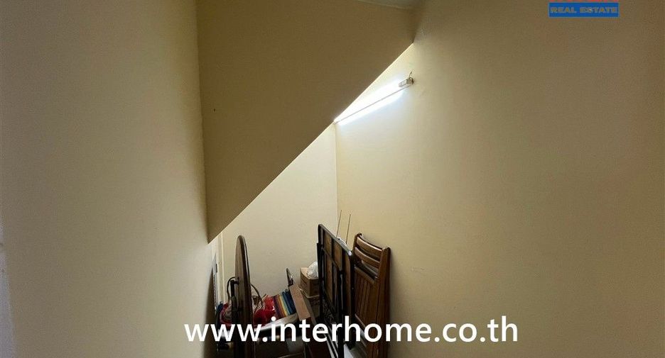 Gewerbefläche zum Kauf mit 3 Zimmer in Mueang Samut Prakan, Samut Prakan