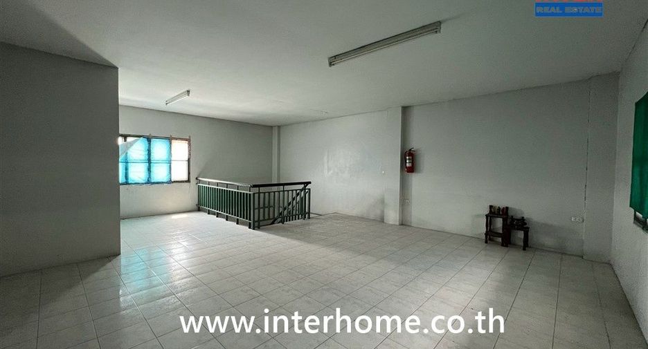 Gewerbefläche zum Kauf mit 3 Zimmer in Mueang Samut Prakan, Samut Prakan