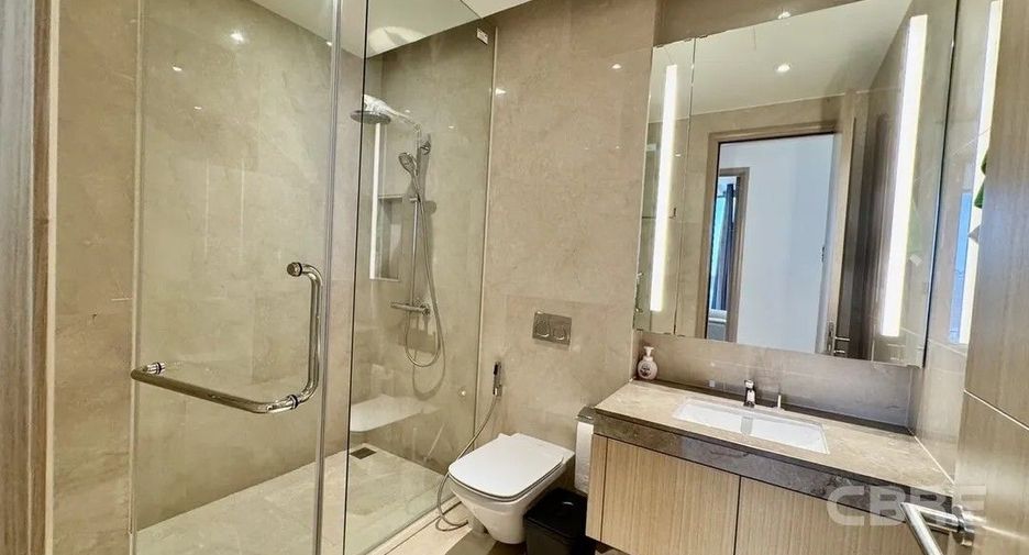 For rent 2 bedrooms condo in Khlong San, Bangkok
