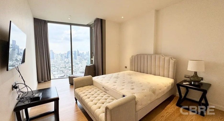 For rent 2 bedrooms condo in Khlong San, Bangkok