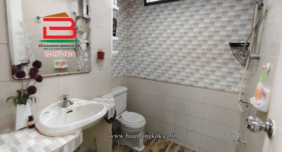 Haus zum Kauf mit 3 Zimmer in Min Buri, Bangkok