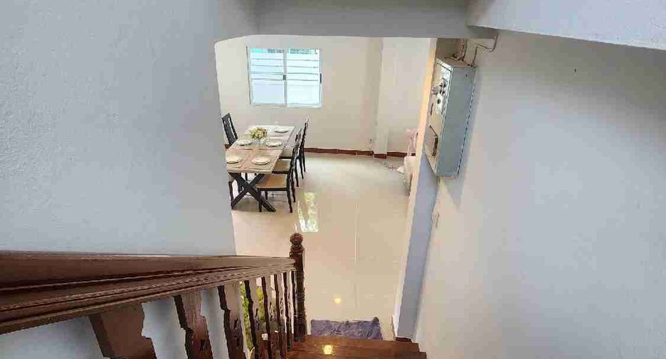 Haus zum Kauf mit 4 Zimmer in Min Buri, Bangkok