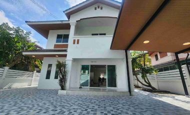 Haus zum Kauf mit 4 Zimmer in Min Buri, Bangkok