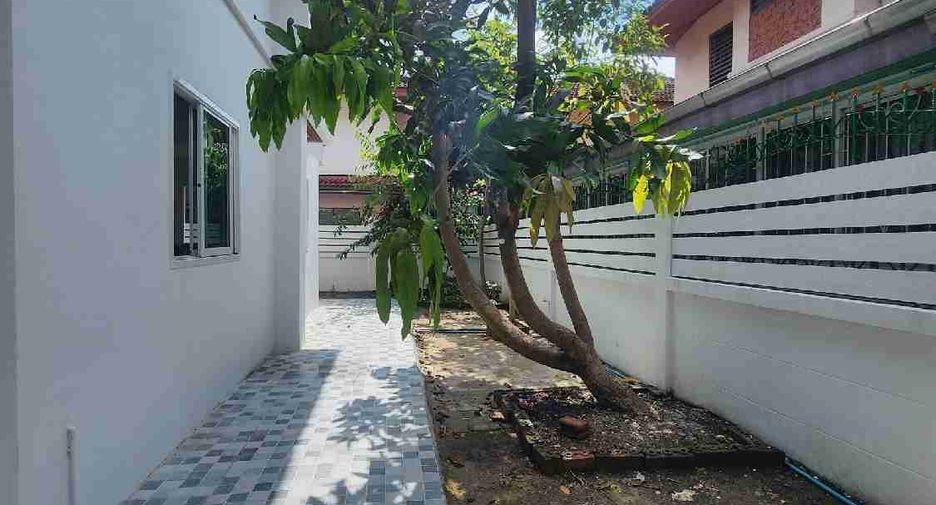 Haus zum Kauf mit 4 Zimmer in Min Buri, Bangkok