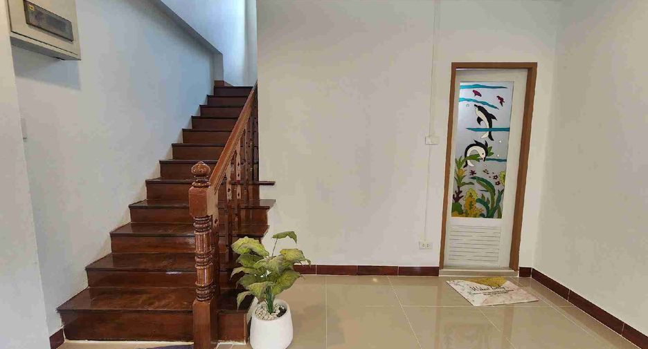 Haus zum Kauf mit 4 Zimmer in Min Buri, Bangkok