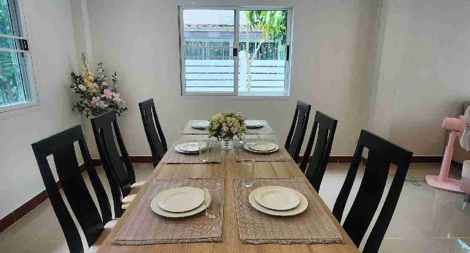 Haus zum Kauf mit 4 Zimmer in Min Buri, Bangkok