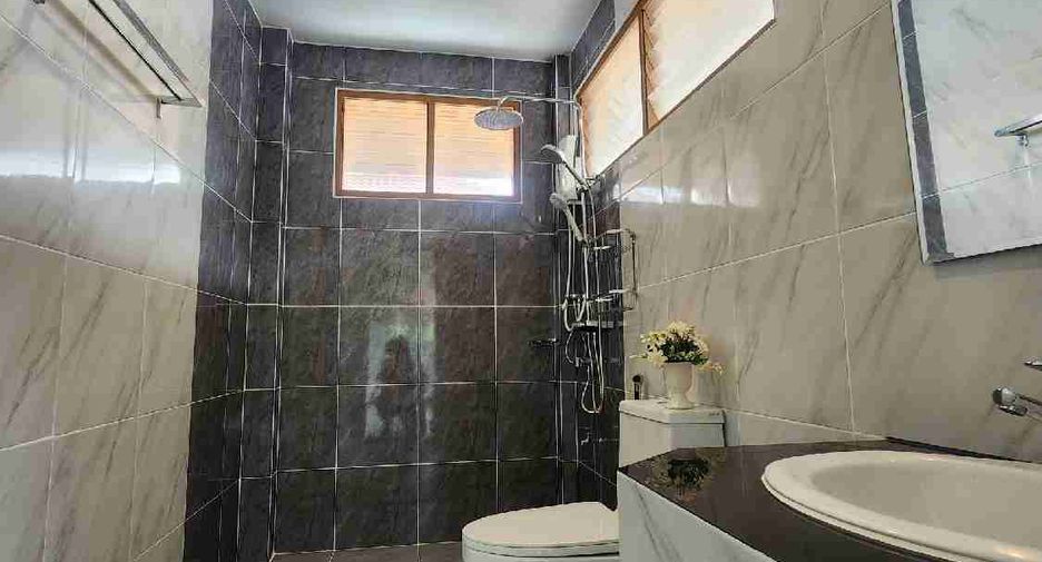 Haus zum Kauf mit 4 Zimmer in Min Buri, Bangkok