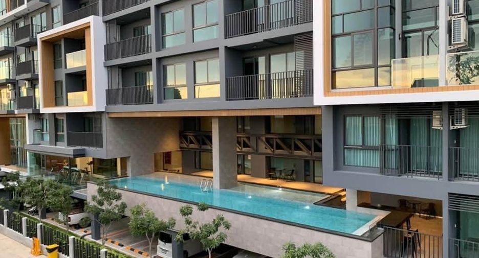 For rent 2 bedrooms condo in Bang Lamung, Chonburi