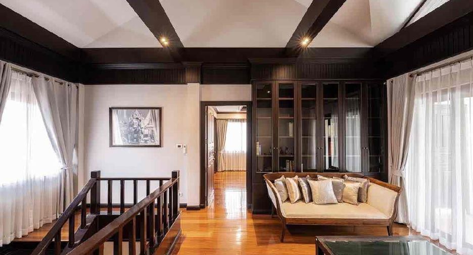 For rent 6 bedrooms villa in Bang Lamung, Chonburi