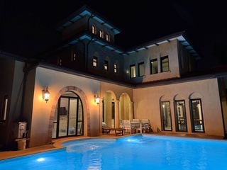 À louer 4 chambres villa à Huay Yai, Pattaya