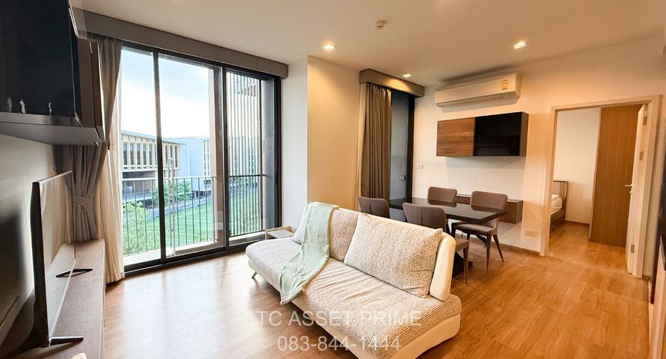 For rent 2 bedrooms condo in Watthana, Bangkok