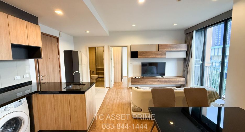 For rent 2 bedrooms condo in Watthana, Bangkok