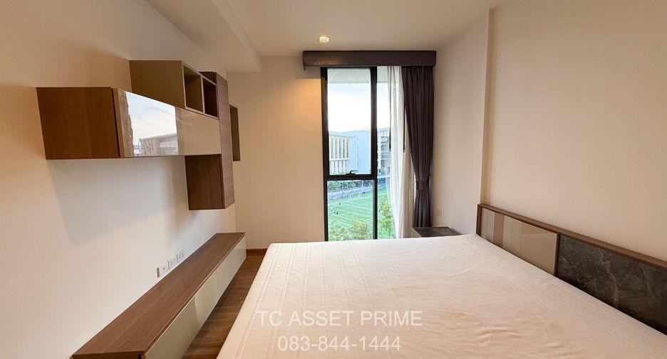 For rent 2 bedrooms condo in Watthana, Bangkok