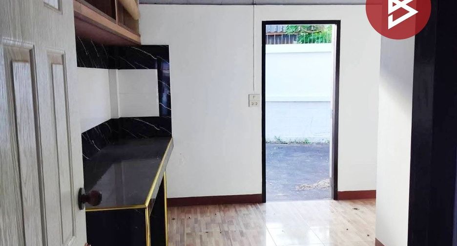 À vendre 1 chambre local commercial à Kabin Buri, Prachin Buri