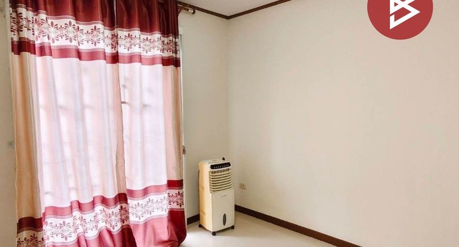 For sale 2 bedrooms townhouse in Mueang Samut Sakhon, Samut Sakhon