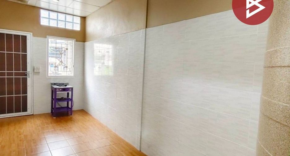For sale 2 bedrooms townhouse in Mueang Samut Sakhon, Samut Sakhon