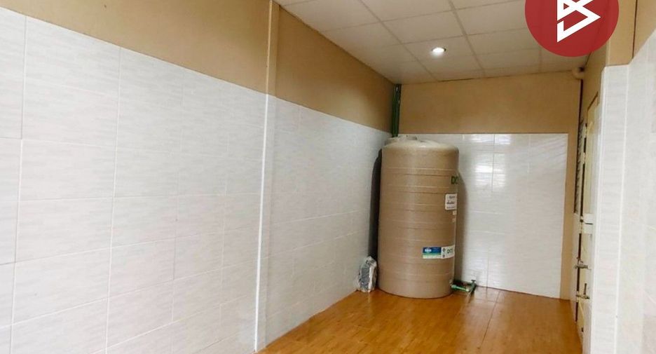 For sale 2 bedrooms townhouse in Mueang Samut Sakhon, Samut Sakhon