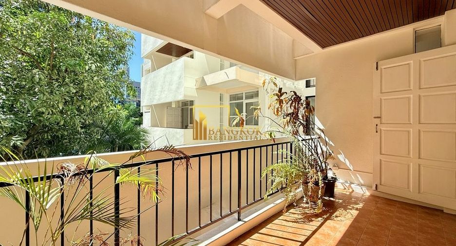 À louer 2 chambres appartement à Pathum Wan, Bangkok