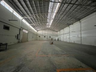 For rent and for sale 4 bedrooms warehouse in Sam Phran, Nakhon Pathom