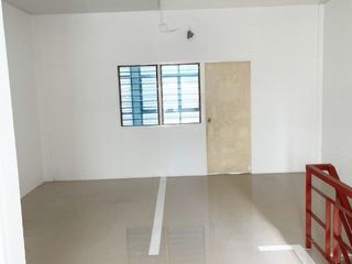 Local comercial en venta de 3 habitaciones en Thung Khru, Bangkok
