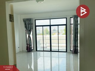Local comercial en venta de 3 habitaciones en Thung Khru, Bangkok